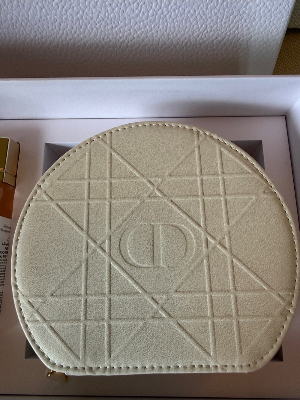 NWT Dior Prestige Skincare Gift Set Travel Case Serum Lotion - Picture 2 of 7